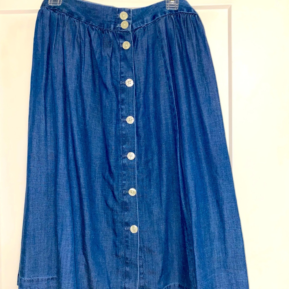 Button Skirt